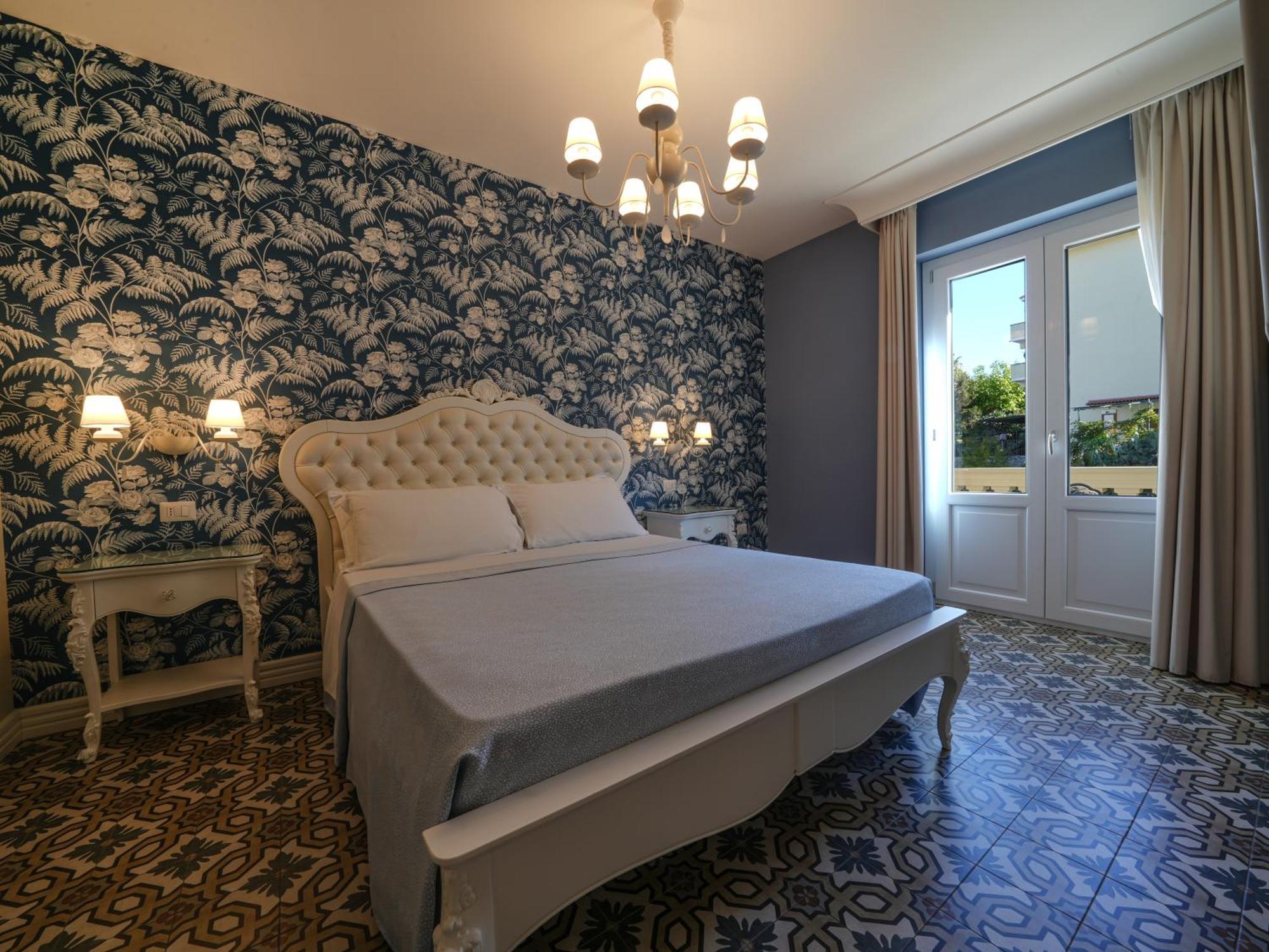 Sui Generis Tropea Luxury Rooms Eksteriør billede