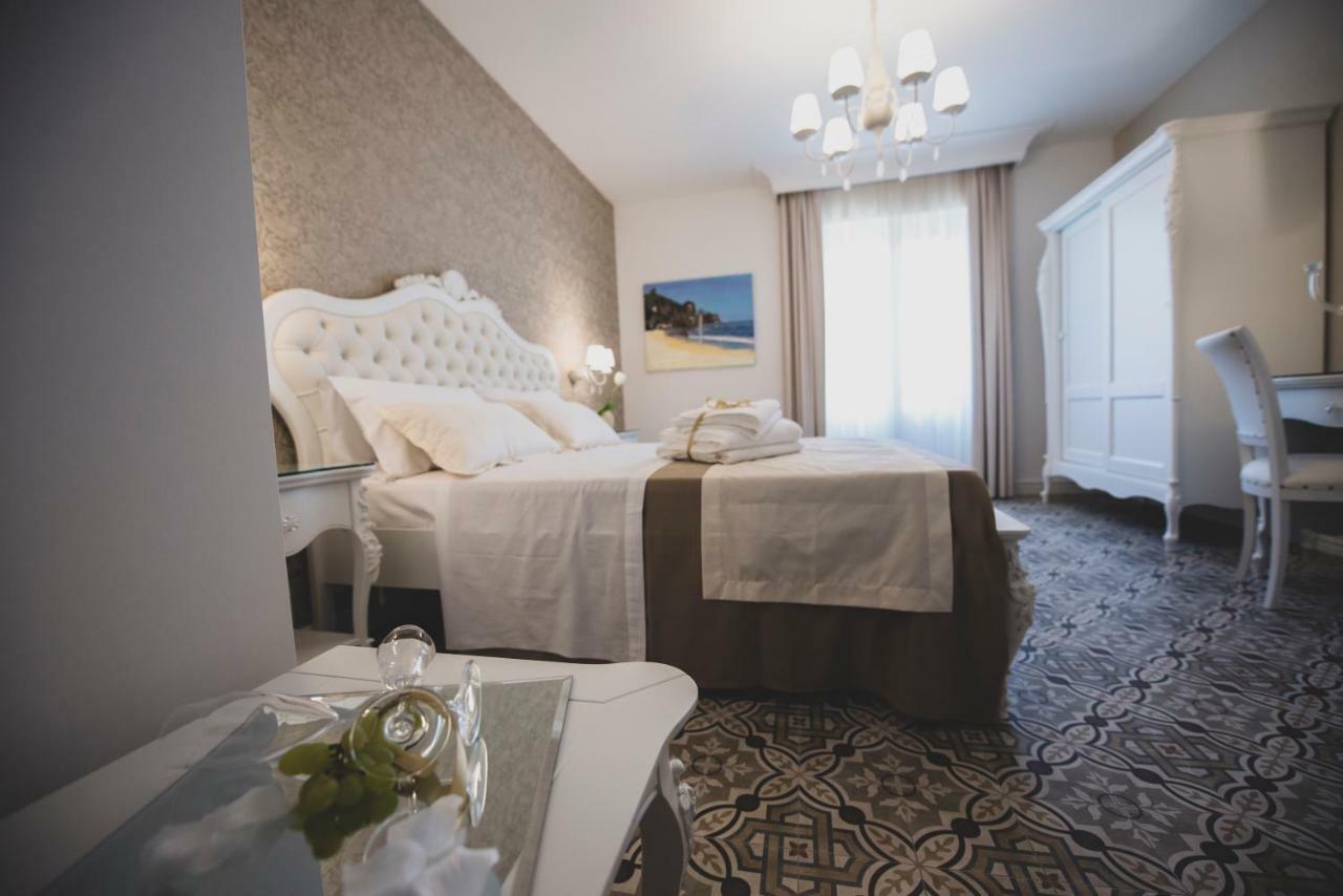 Sui Generis Tropea Luxury Rooms Eksteriør billede