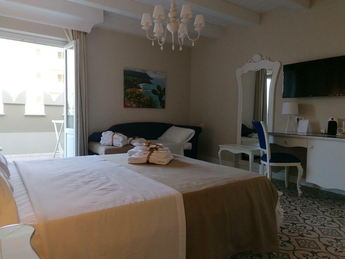 Sui Generis Tropea Luxury Rooms Eksteriør billede