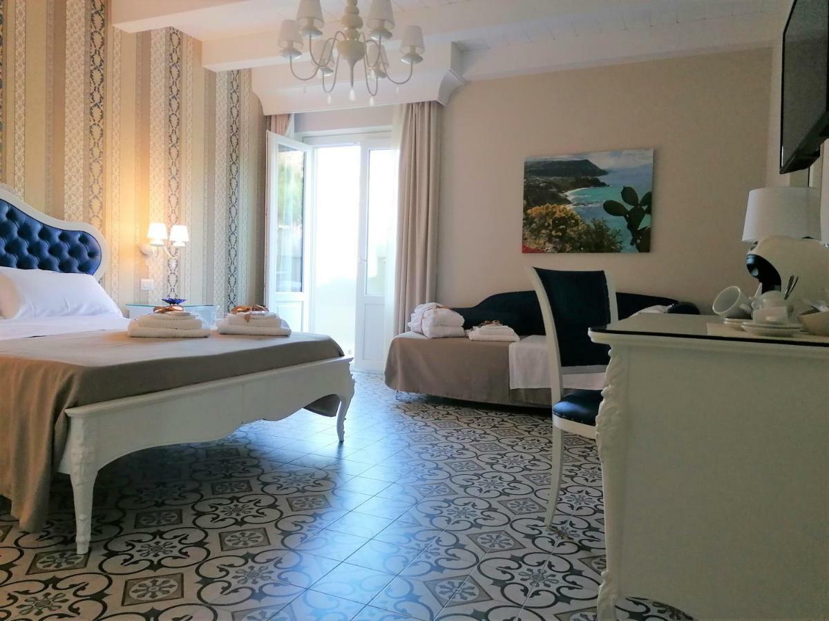 Sui Generis Tropea Luxury Rooms Eksteriør billede